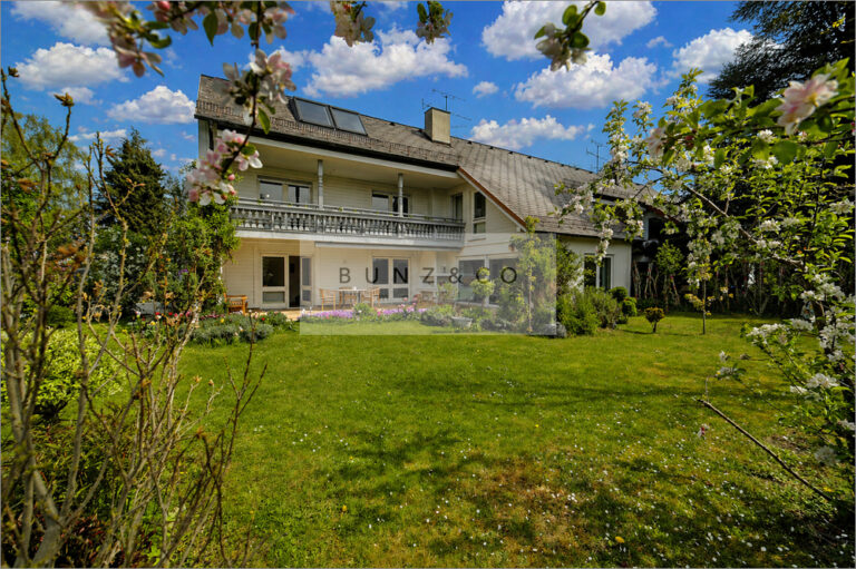 Süd-West-Garten und Terrasse