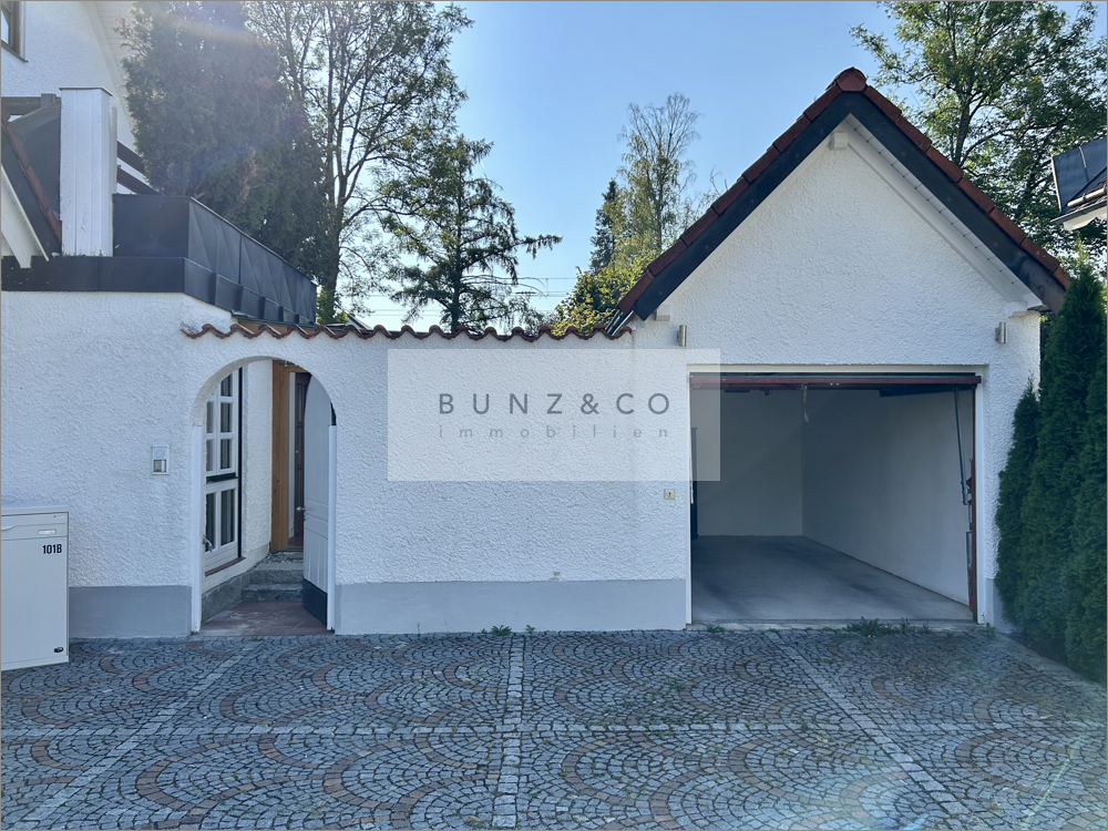 Hauseingang/ Garage